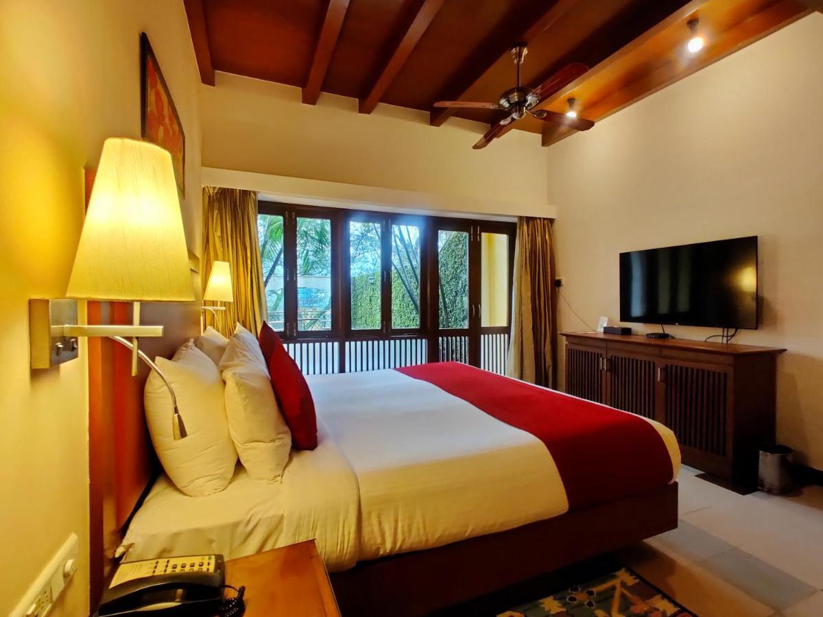 Fariyas Resort Lonavala Εξωτερικό φωτογραφία