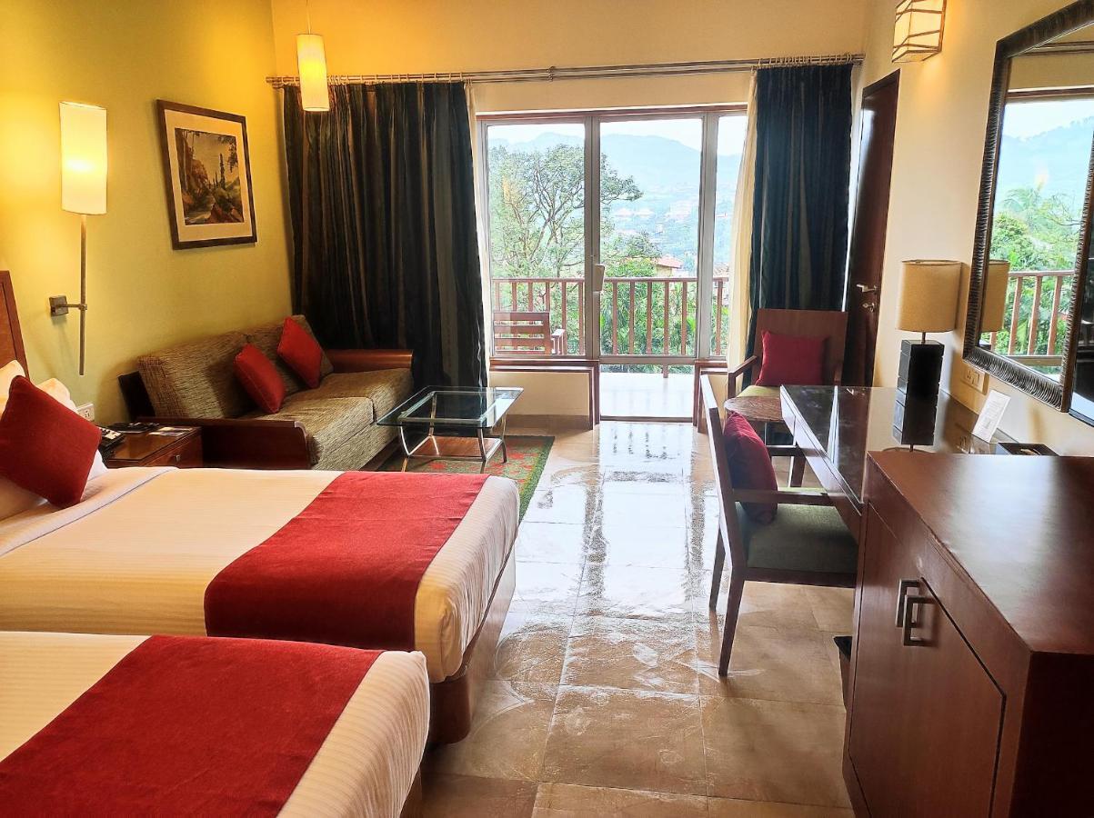 Fariyas Resort Lonavala Εξωτερικό φωτογραφία
